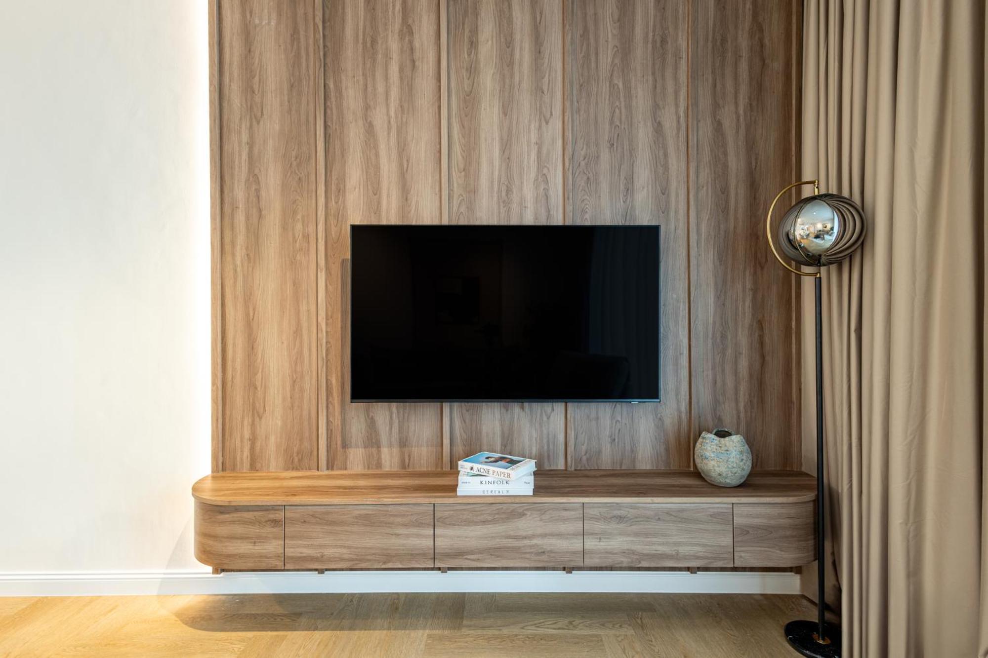 Luxurious - Ultra Modern - Premium Design - 5 Min Walk From Burj Khalifa - Heart Of Downtown - Opera Views * Dubai