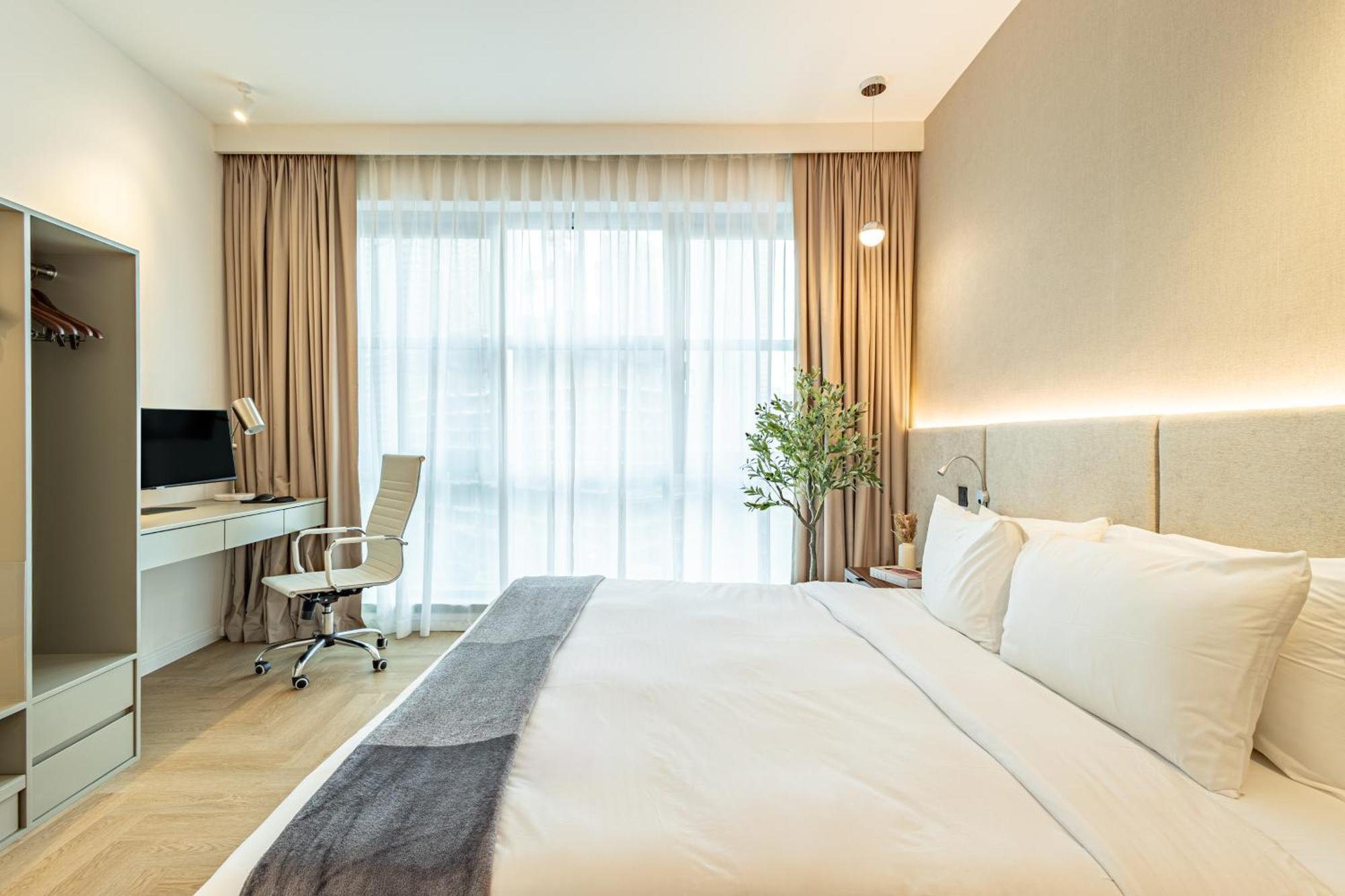 Luxurious - Ultra Modern - Premium Design - 5 Min Walk From Burj Khalifa - Heart Of Downtown - Opera Views *
