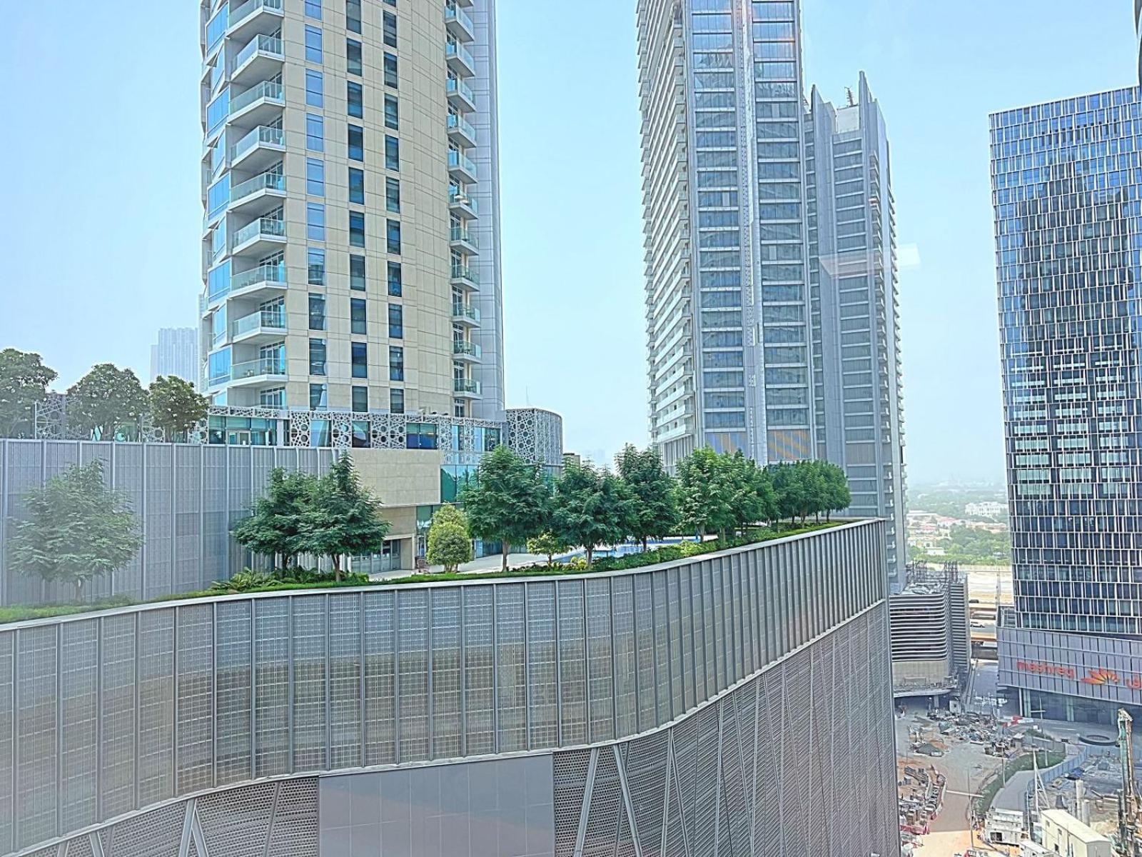 Dunya Tower Downtown *