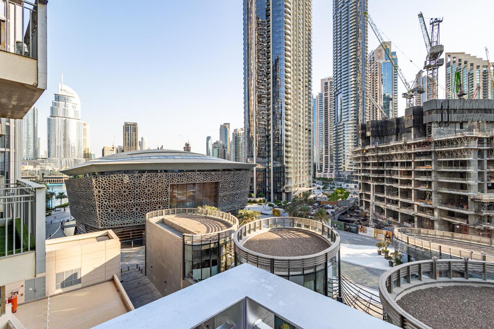 Apartment Luxurious - Ultra Modern - Premium Design - 5 Min Walk From Burj Khalifa - Heart Of Downtown - Opera Views Dubai