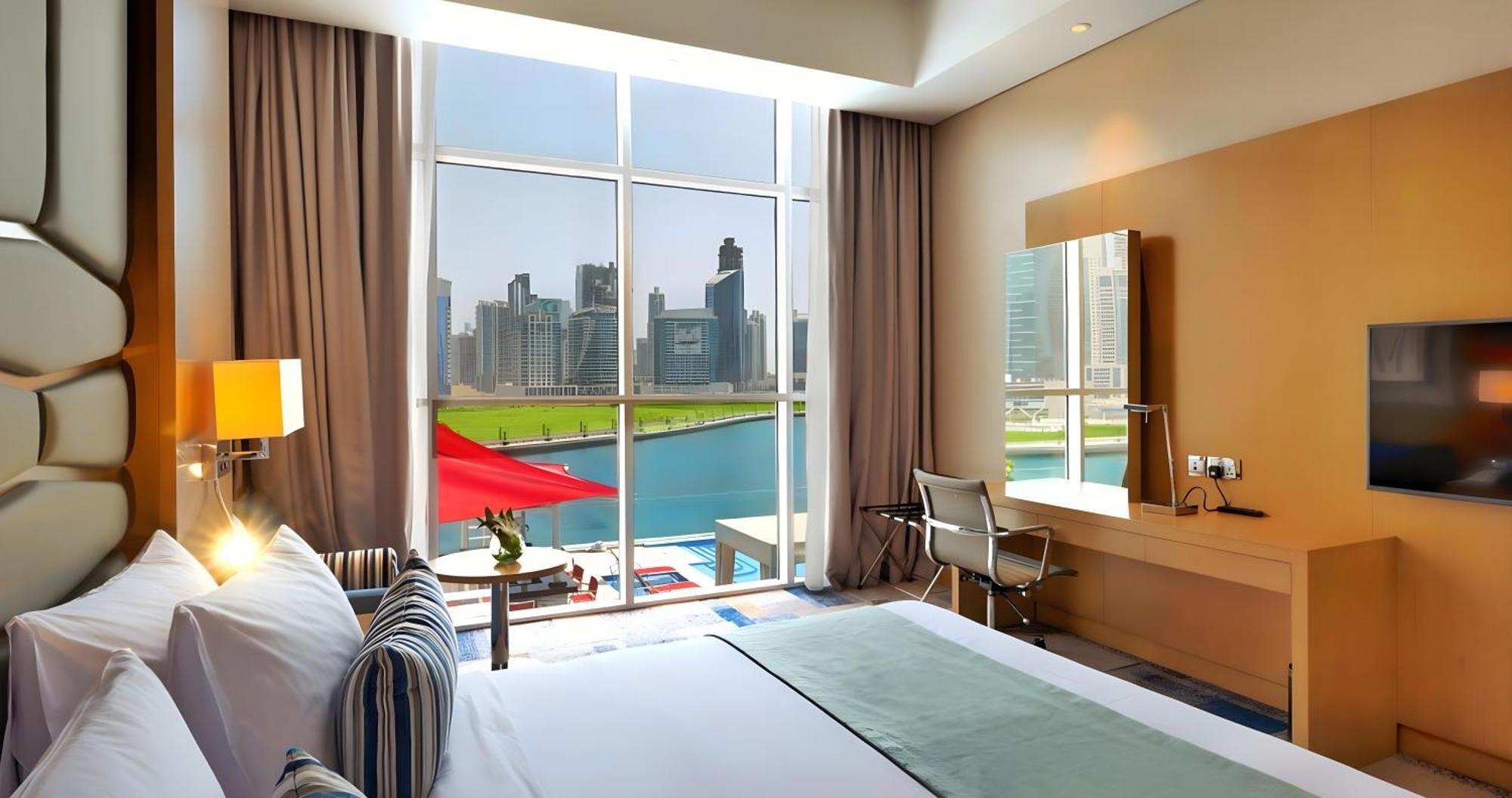 Canal Business Bay Hotel 5*