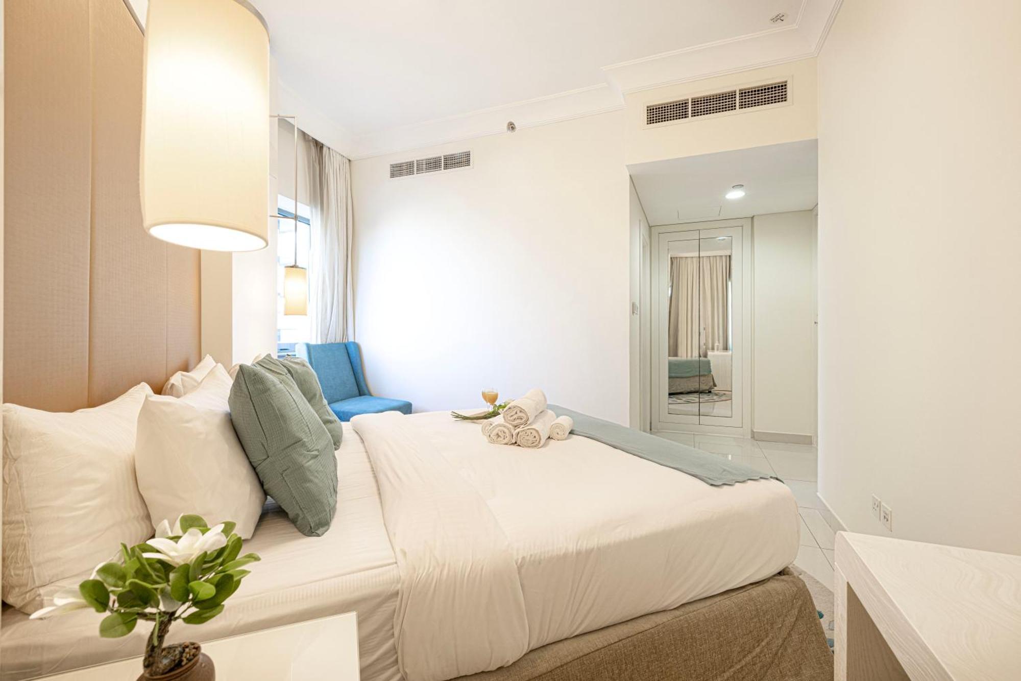 Apartment Damac Maison Mall Street 2 Bedroom Deluxe Apartment, 1 Minute Walk To Mall