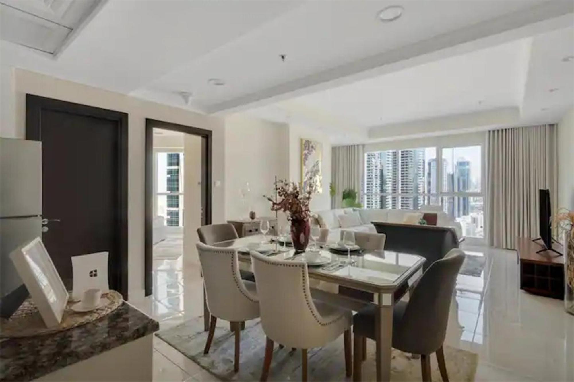 Opulant 1 Bedroom With Partial Seaview High Floor Apartment