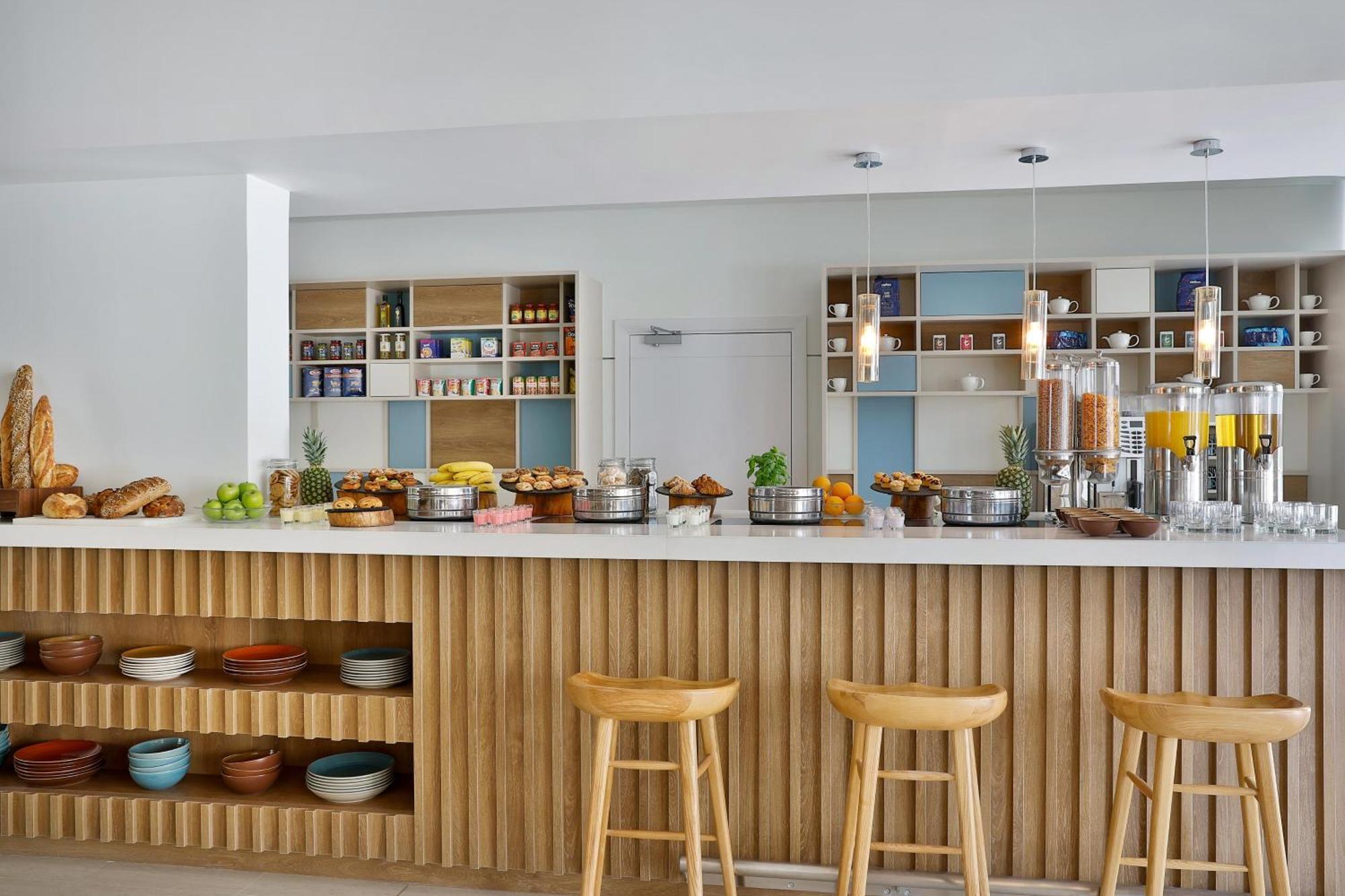 Element Airport Hotel