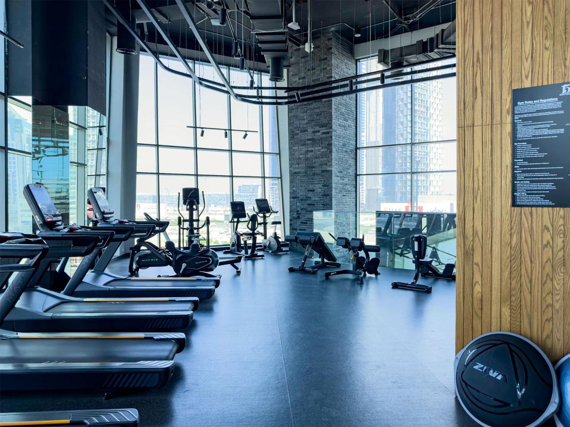 Luxe Living 1 Bedroom With Canal View Dubai
