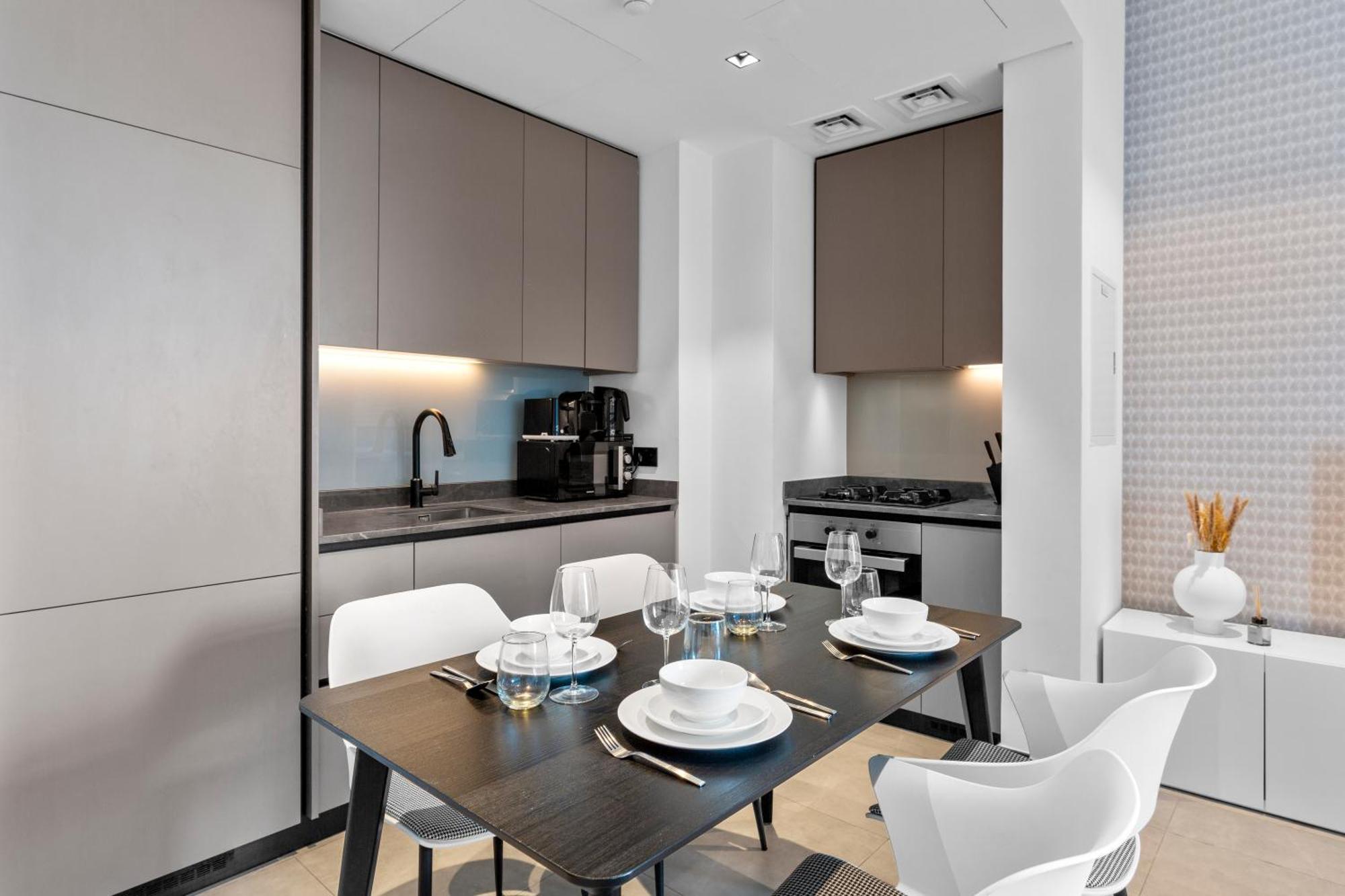 Apartment Luxe Living 1 Bedroom With Canal View *