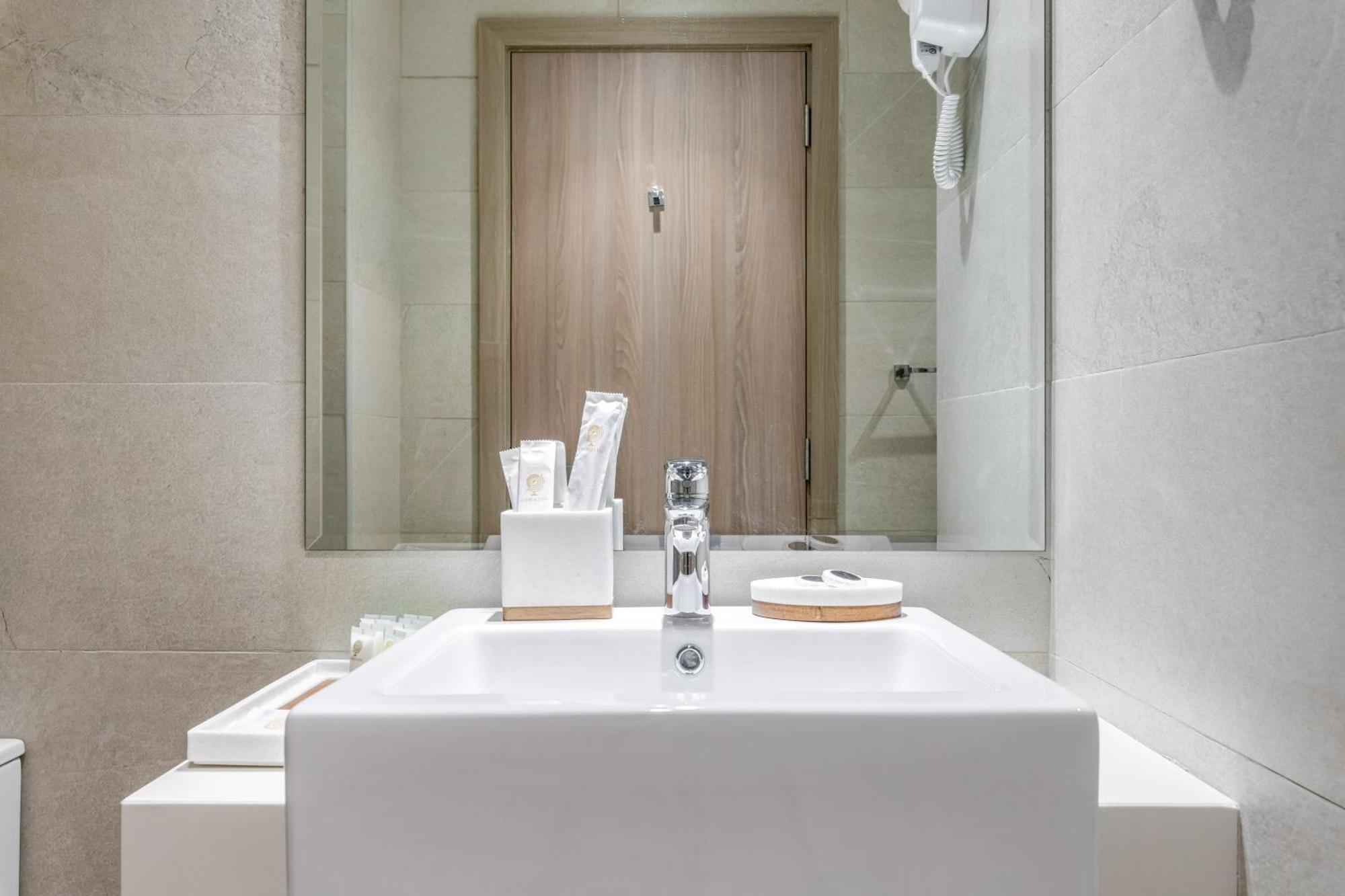 Globalstay Azizi Riviera 48 Apartment