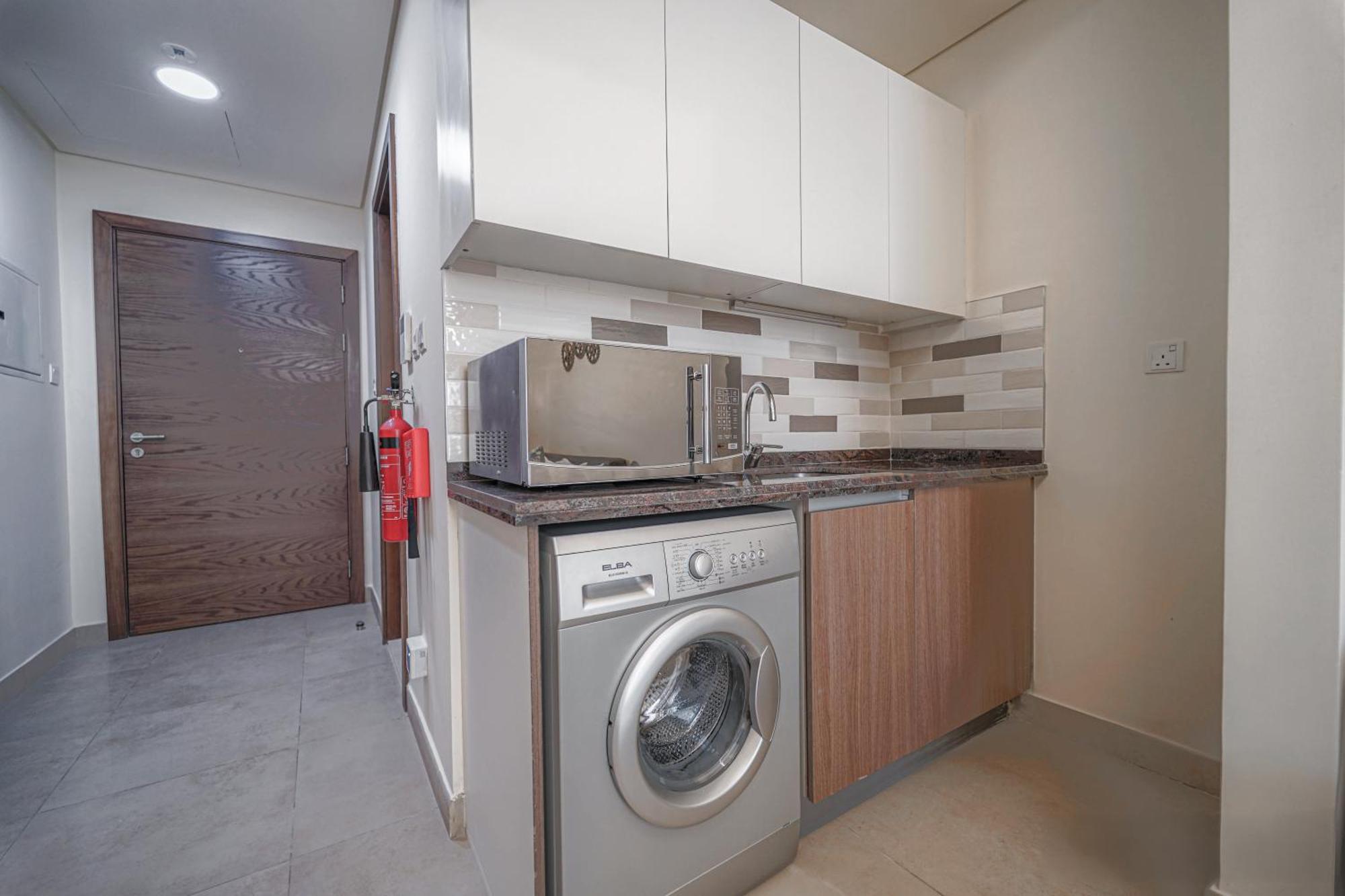 Tranquil In Al Furjan Deleguest Apartment Dubai