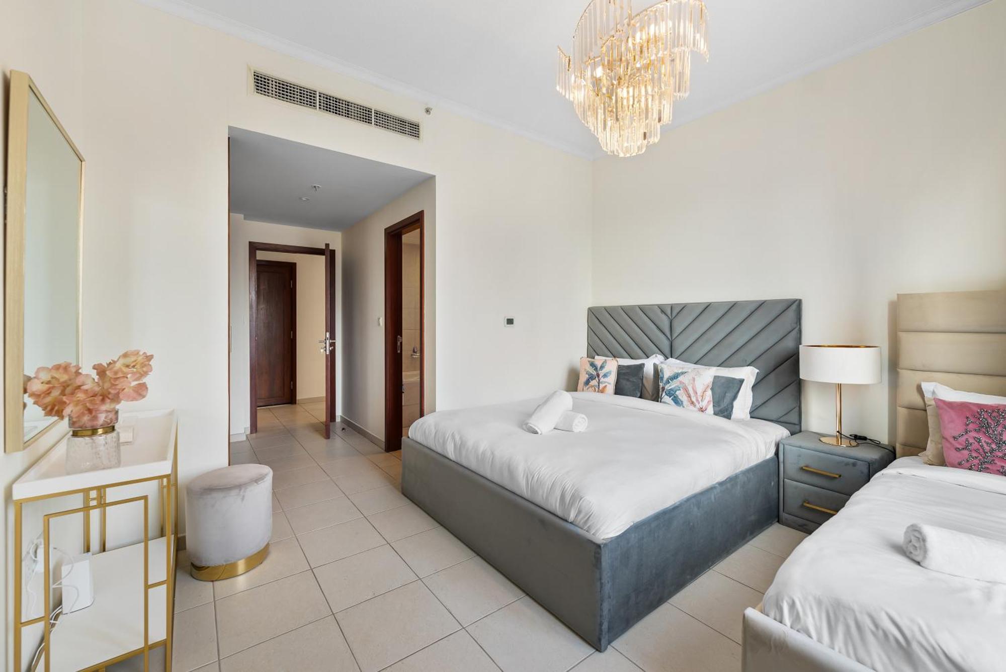 Magnificent - Spacious New 2br In Downtown Apartment Dubai