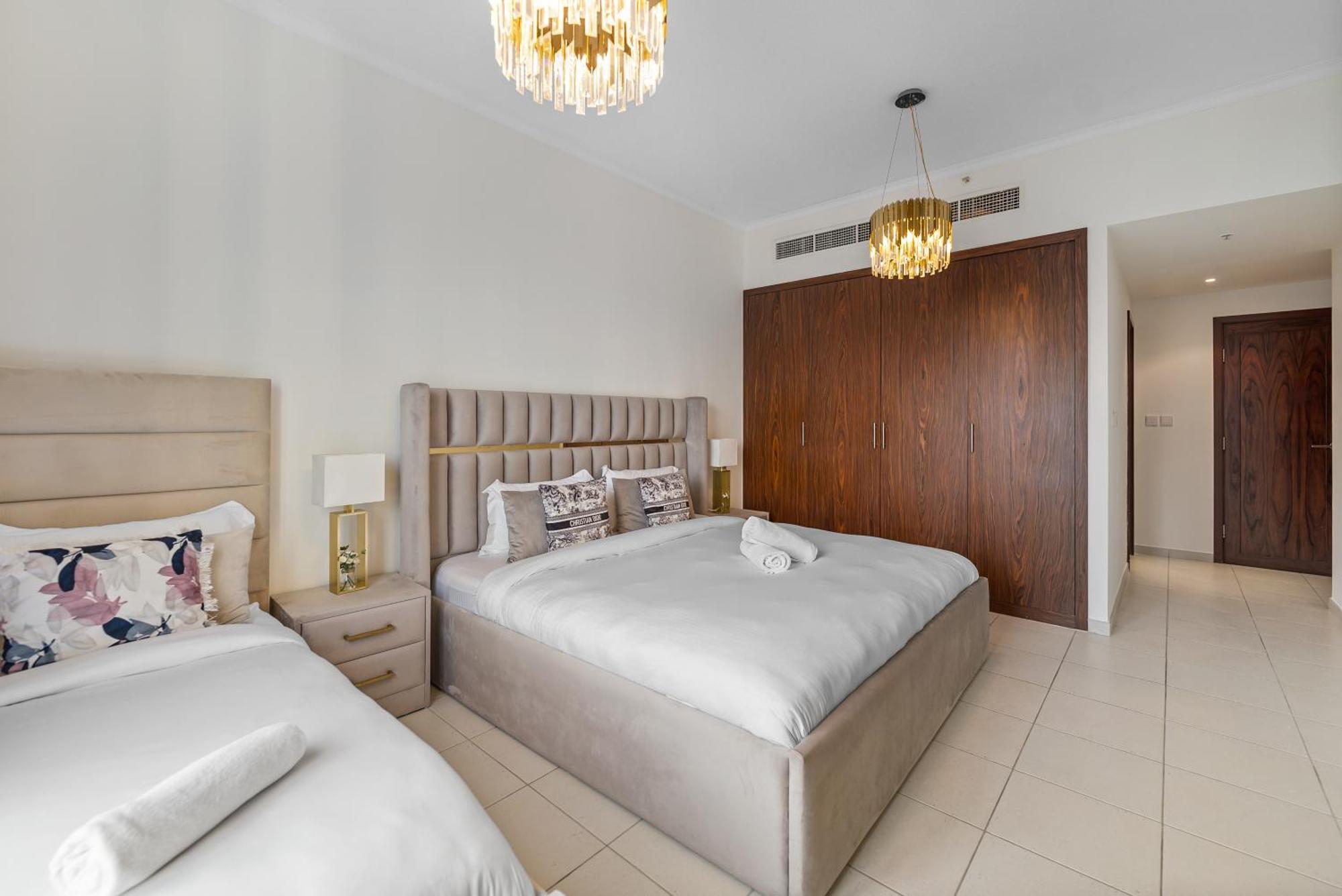 Magnificent - Spacious New 2br In Downtown Dubai