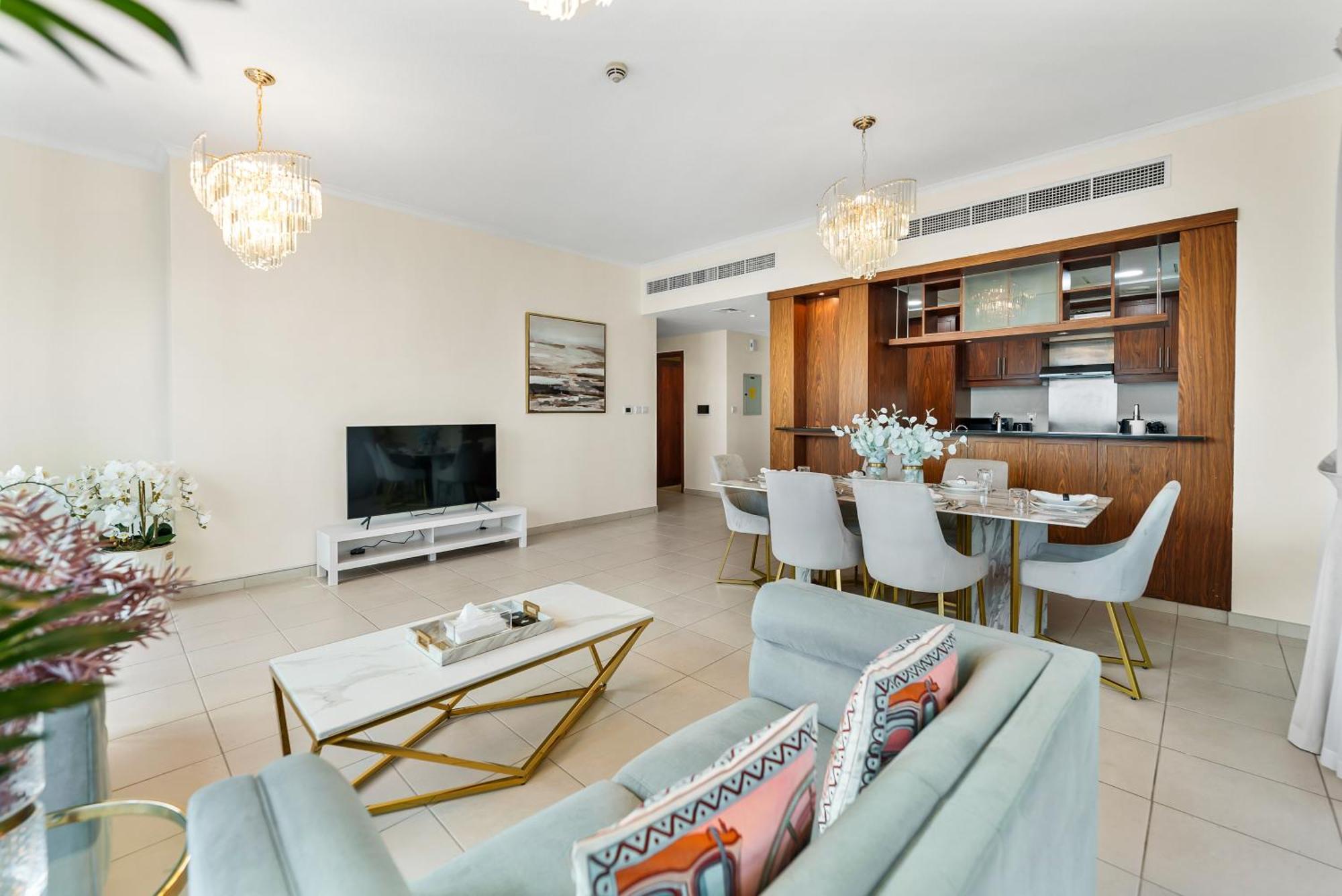 Magnificent - Spacious New 2br In Downtown *