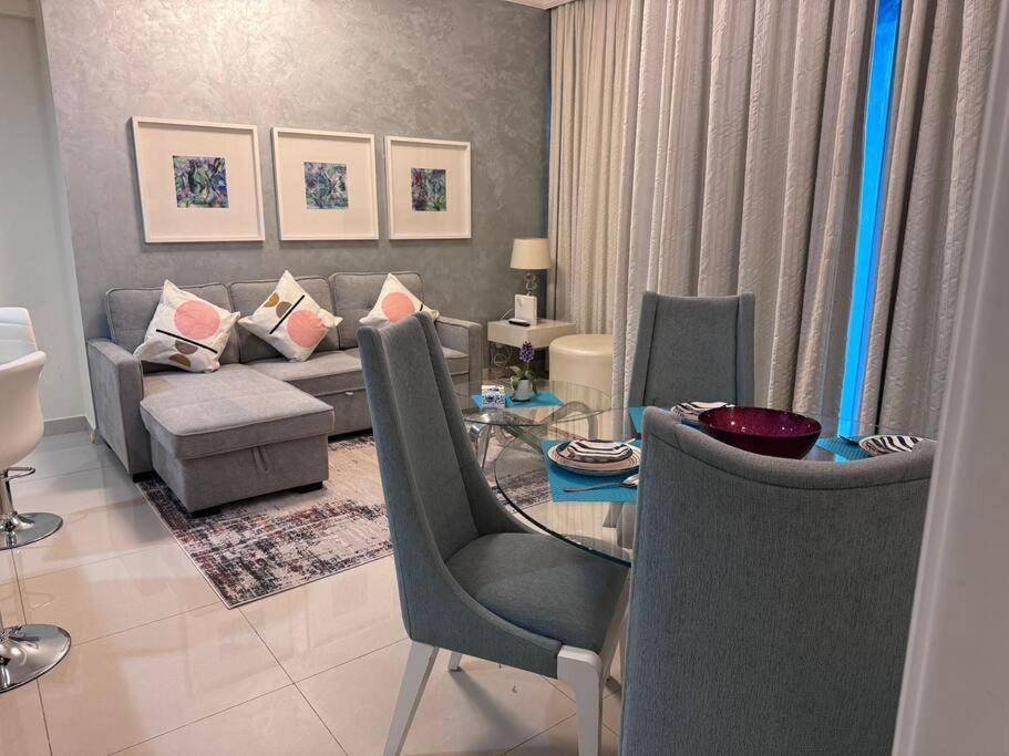 Royal Sky By Damac Maison Mall Street Apartment