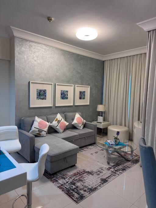 Apartment Royal Sky By Damac Maison Mall Street