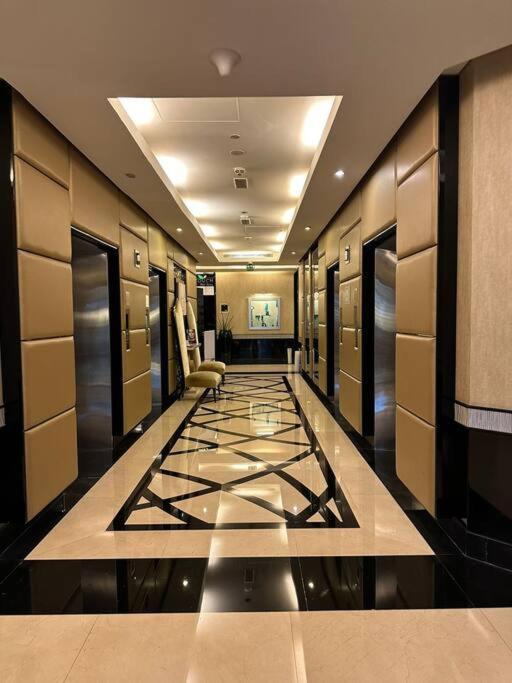 Apartment Royal Sky By Damac Maison Mall Street *
