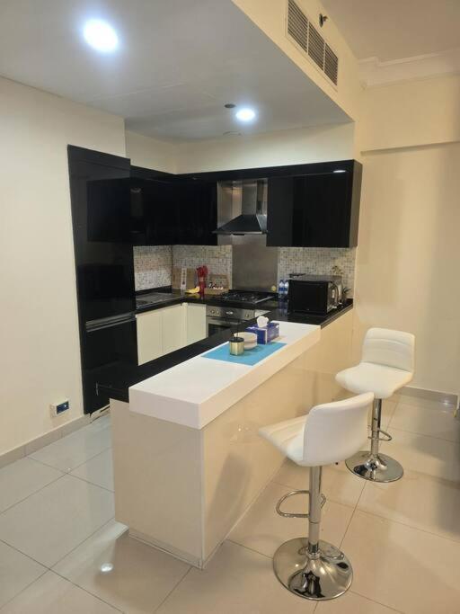 Apartment Royal Sky By Damac Maison Mall Street