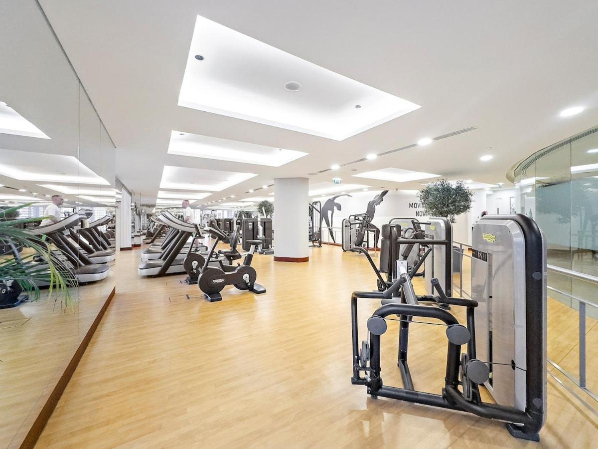 Apartment First Class 1br Stunning & Marina Views Dubai