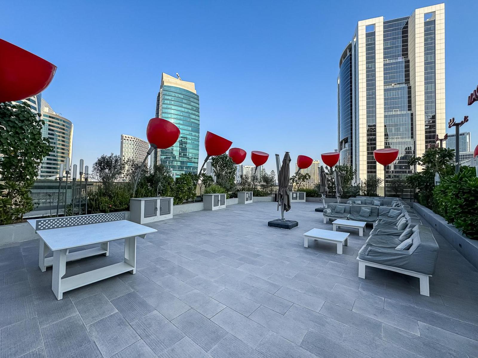 Charming With Sauna, Gym, Kid's Playground Apartment