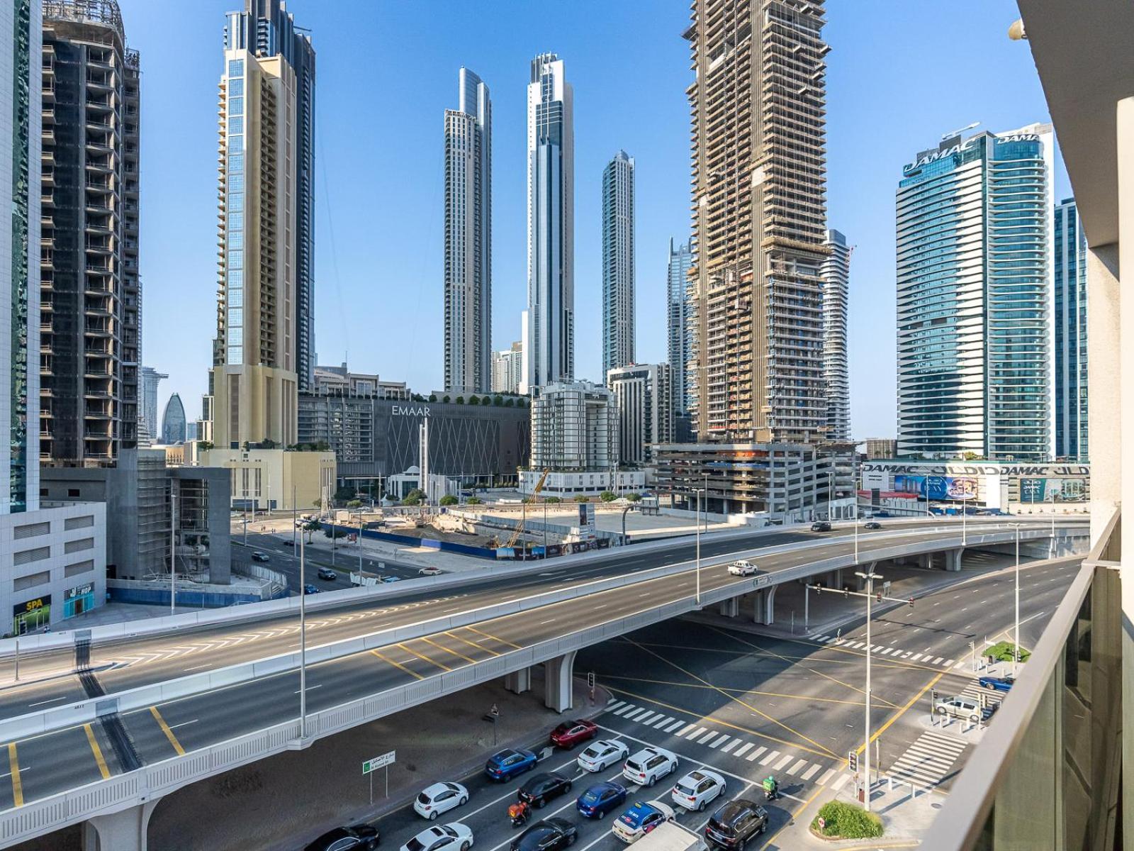 Charming With Sauna, Gym, Kid's Playground Dubai