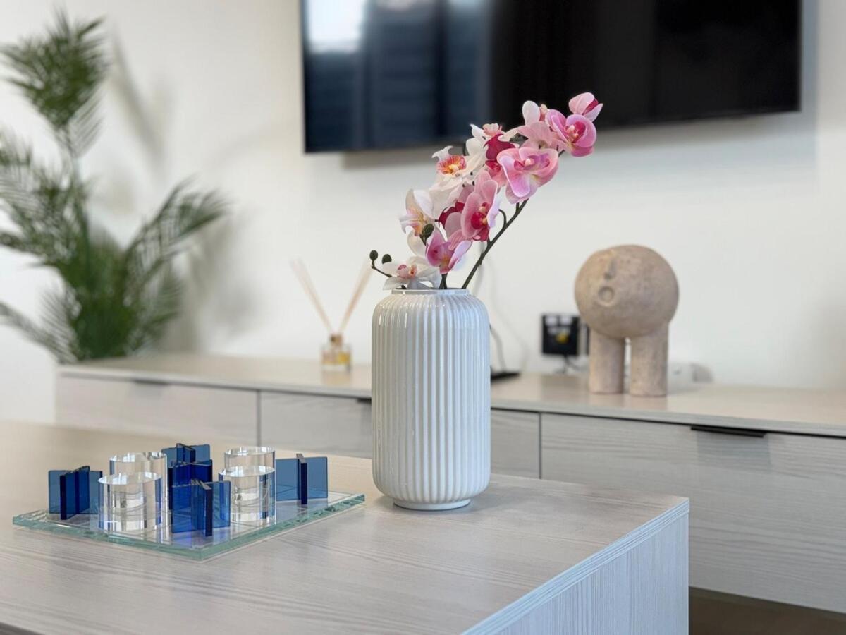 Ashri Hh Spacious In Jvc, Binghatti Luna * Dubai