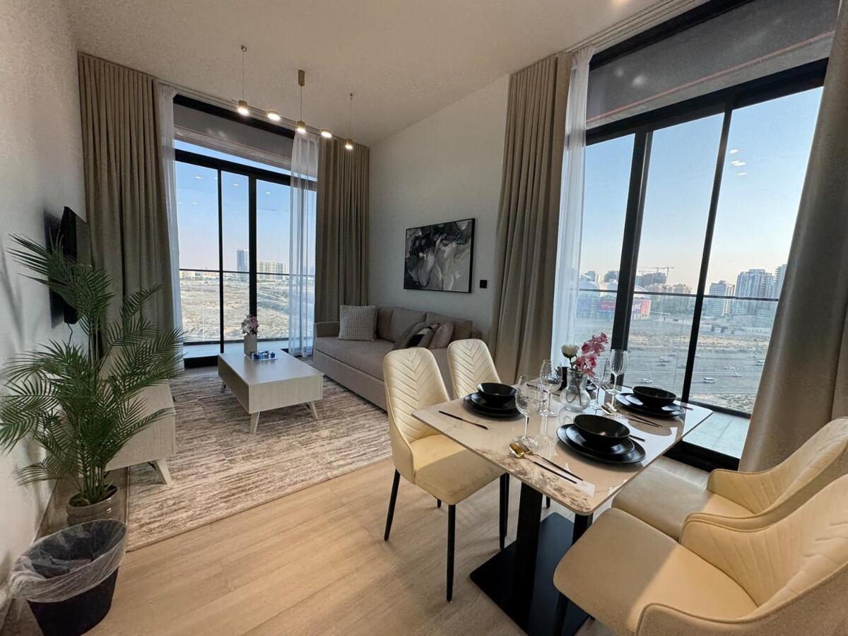 Ashri Hh Spacious In Jvc, Binghatti Luna Apartment *