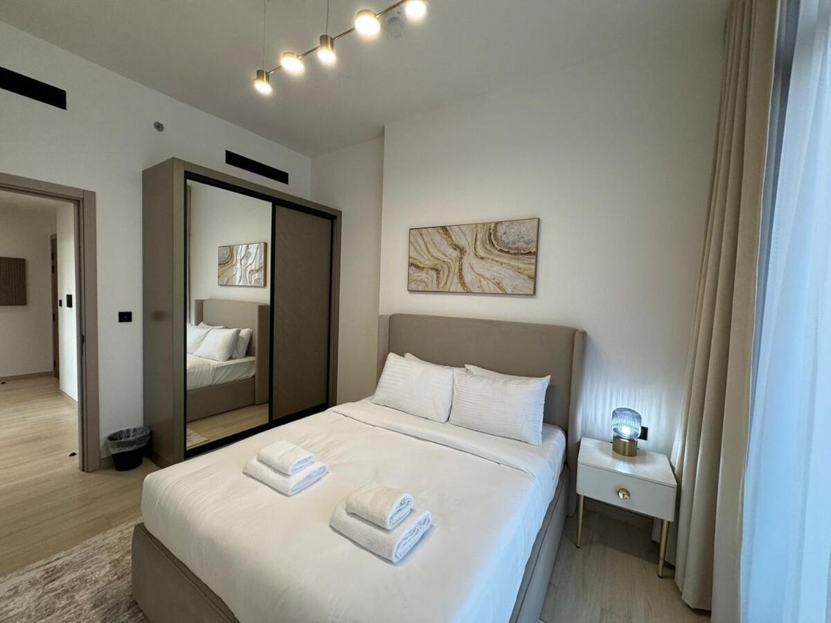 Apartment Ashri Hh Spacious In Jvc, Binghatti Luna *