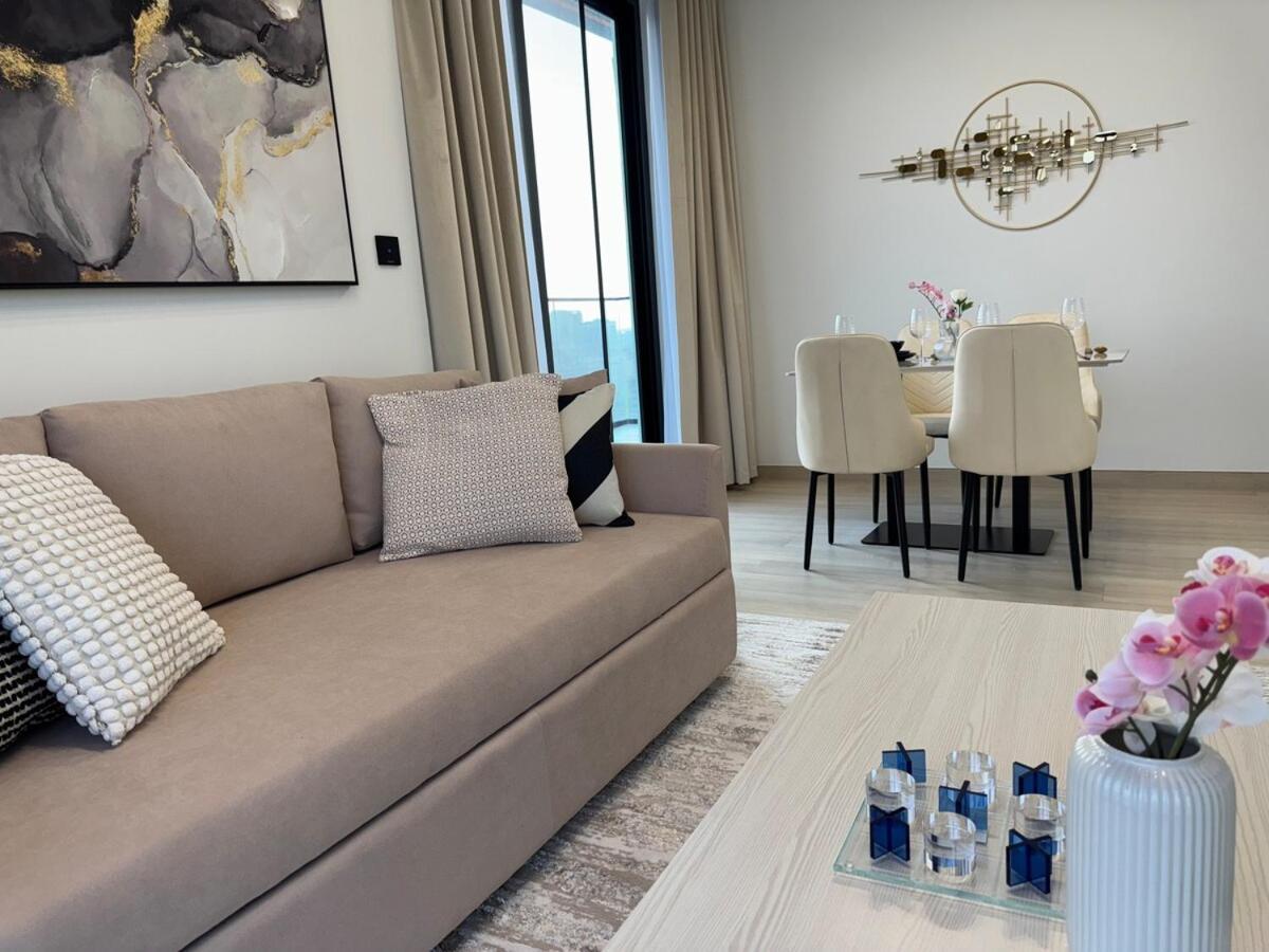 Apartment Ashri Hh Spacious In Jvc, Binghatti Luna Dubai