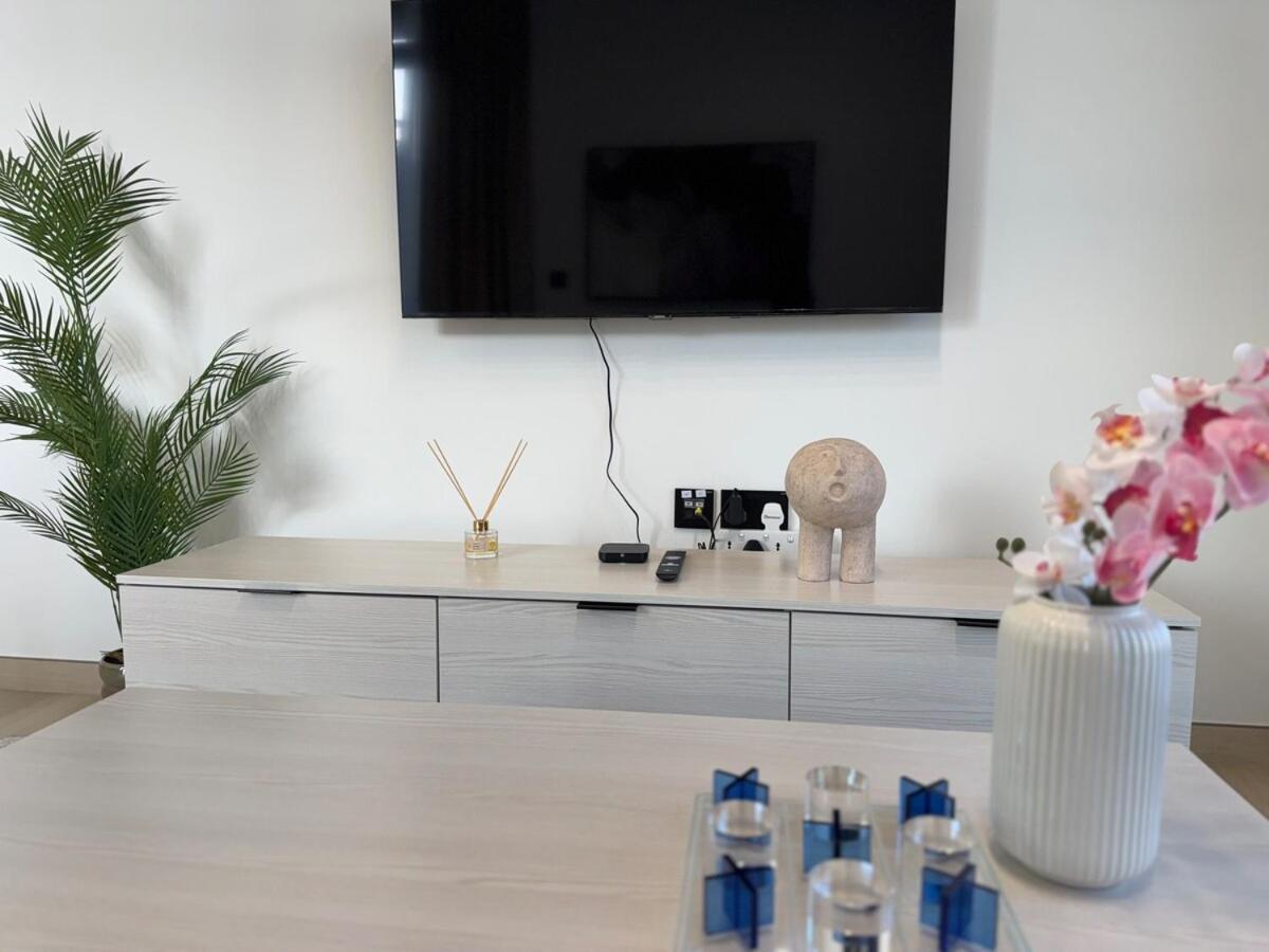 Ashri Hh Spacious In Jvc, Binghatti Luna Apartment *
