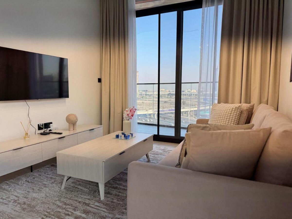 Ashri Hh Spacious In Jvc, Binghatti Luna