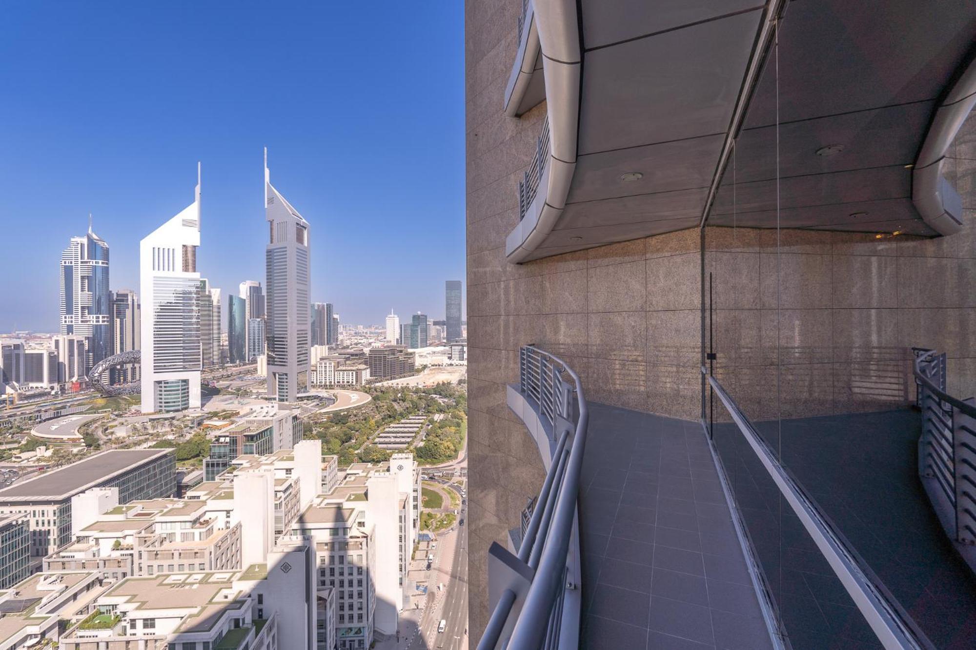 In Difc That Sleeps 4 Comfortably Apartment Dubai