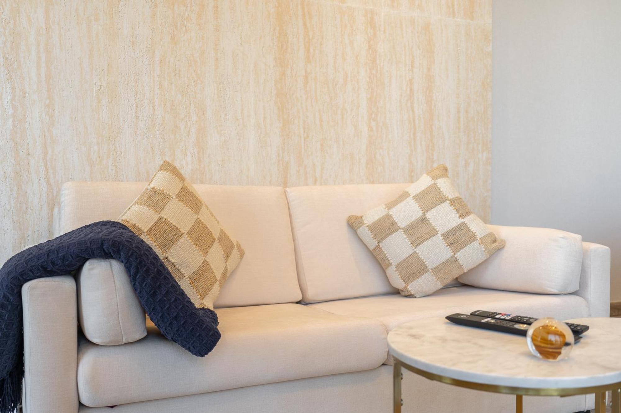 Apartment In Difc That Sleeps 4 Comfortably Dubai