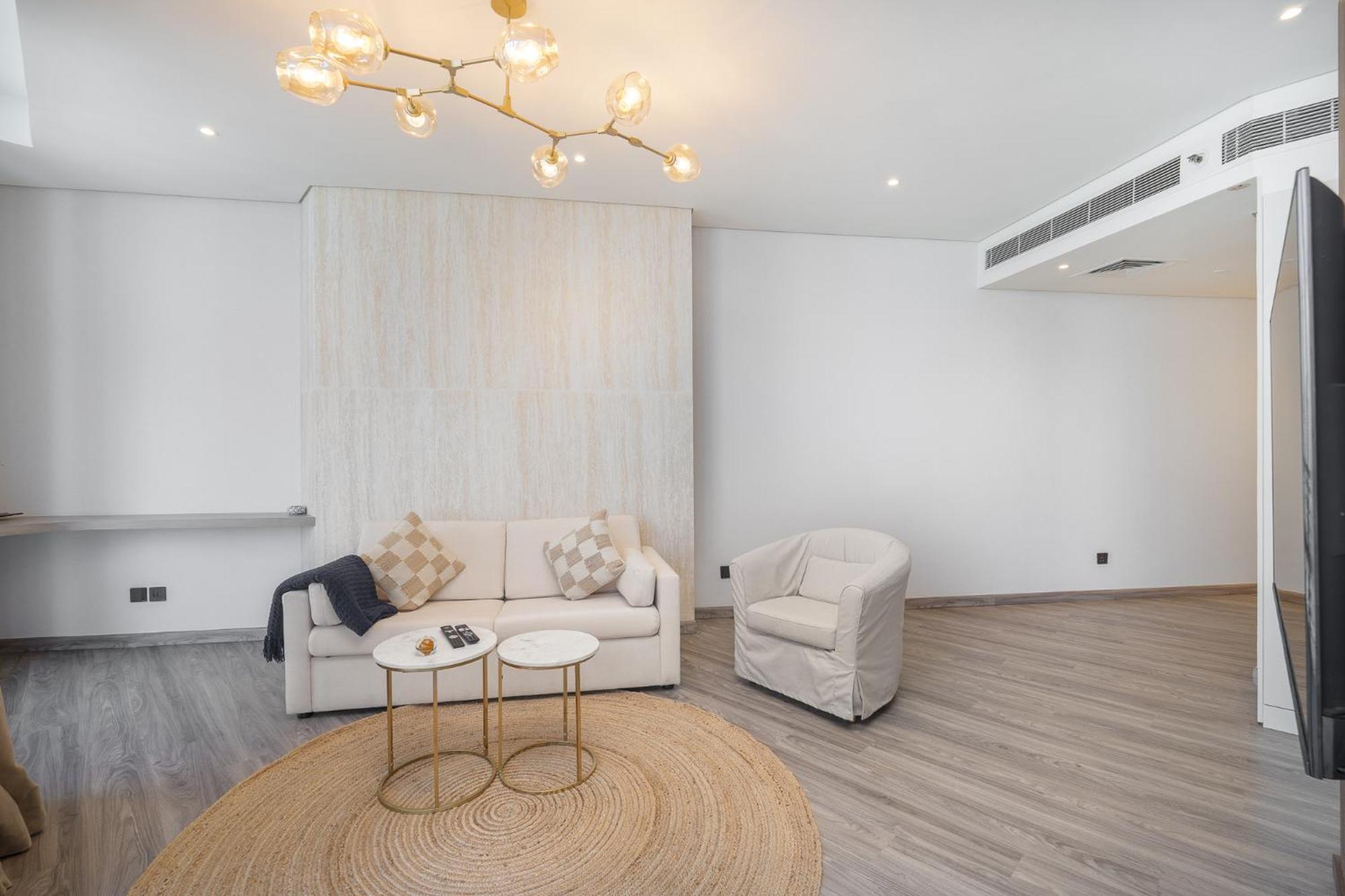 In Difc That Sleeps 4 Comfortably