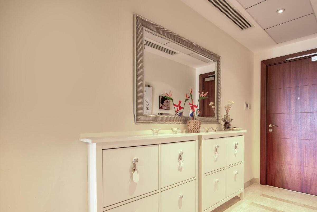 Stylish 2 Bedroom Opera View In Downtown Sp2013 Apartment *