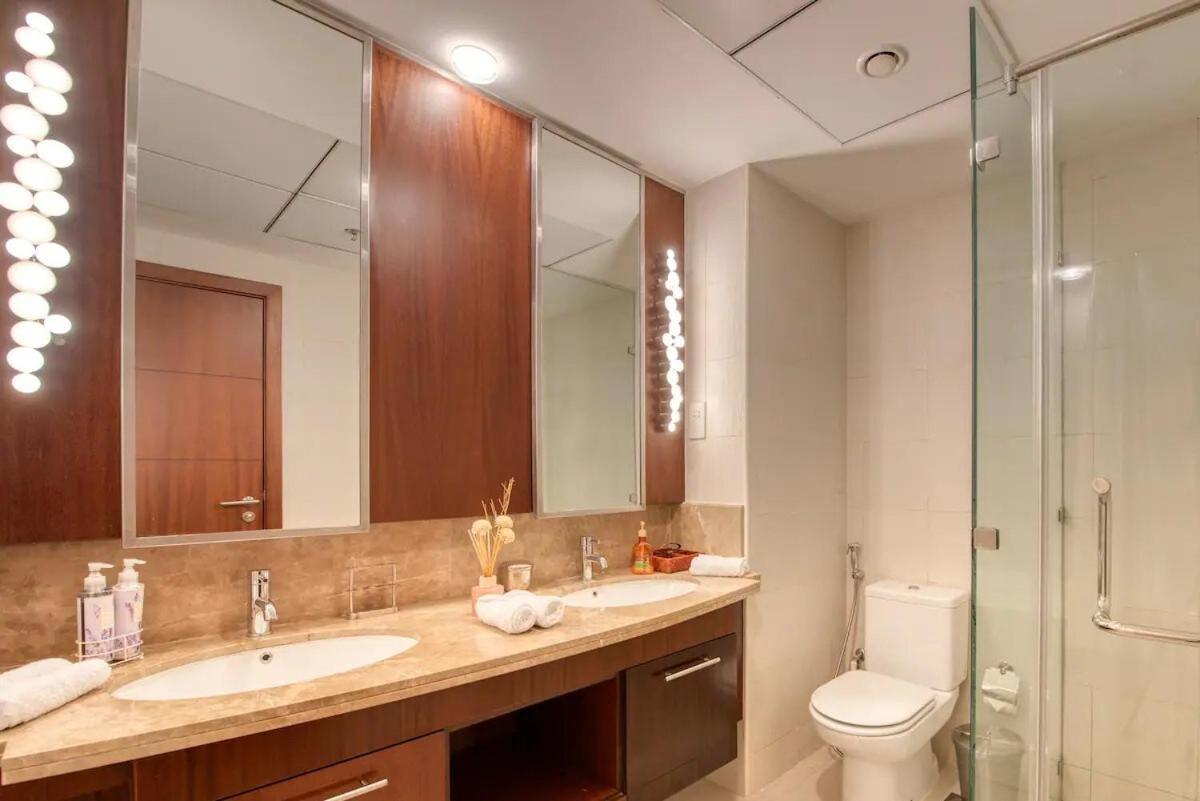 Apartment Stylish 2 Bedroom Opera View In Downtown Sp2013 Dubai