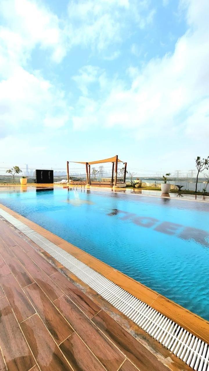 In Jumeriah Village Triangle District 2 Dubai