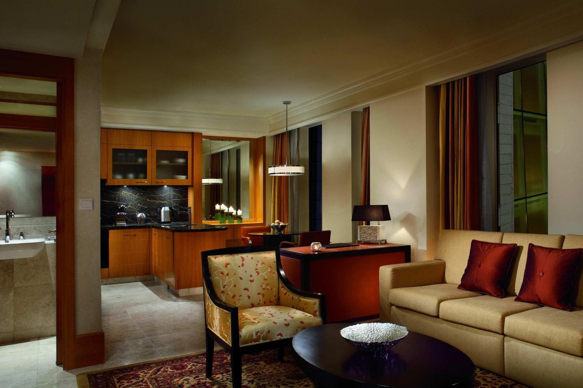 Ritz Carlton Difc Downtown 5*