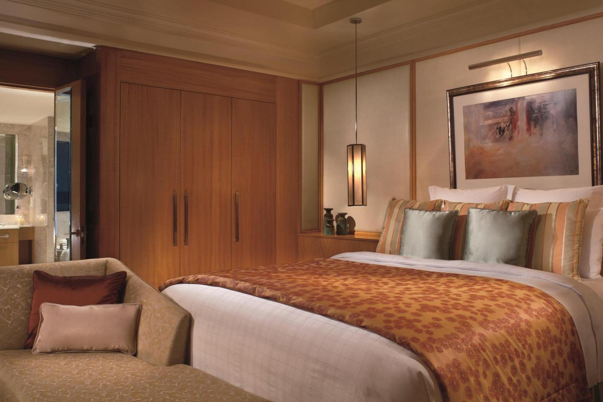 Hotel Ritz Carlton Difc Downtown 5*