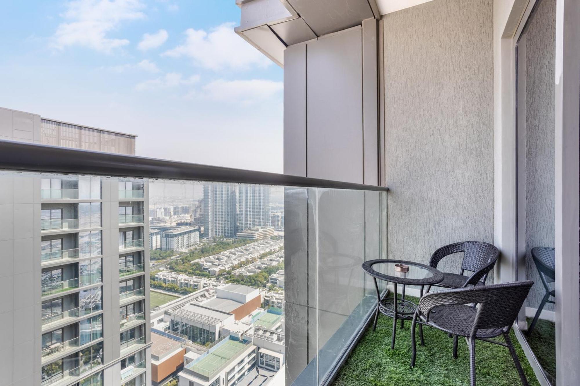 By Latinem Luxury 1br Cv A2807 Near Mall *