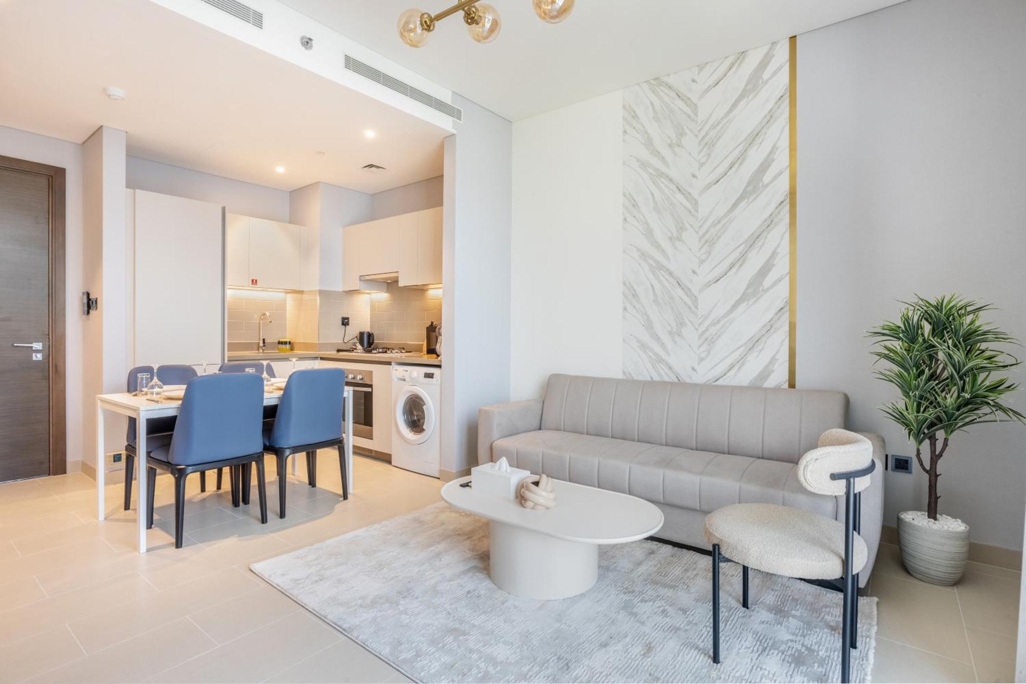 By Latinem Luxury 1br Cv A2807 Near Mall Apartment Dubai