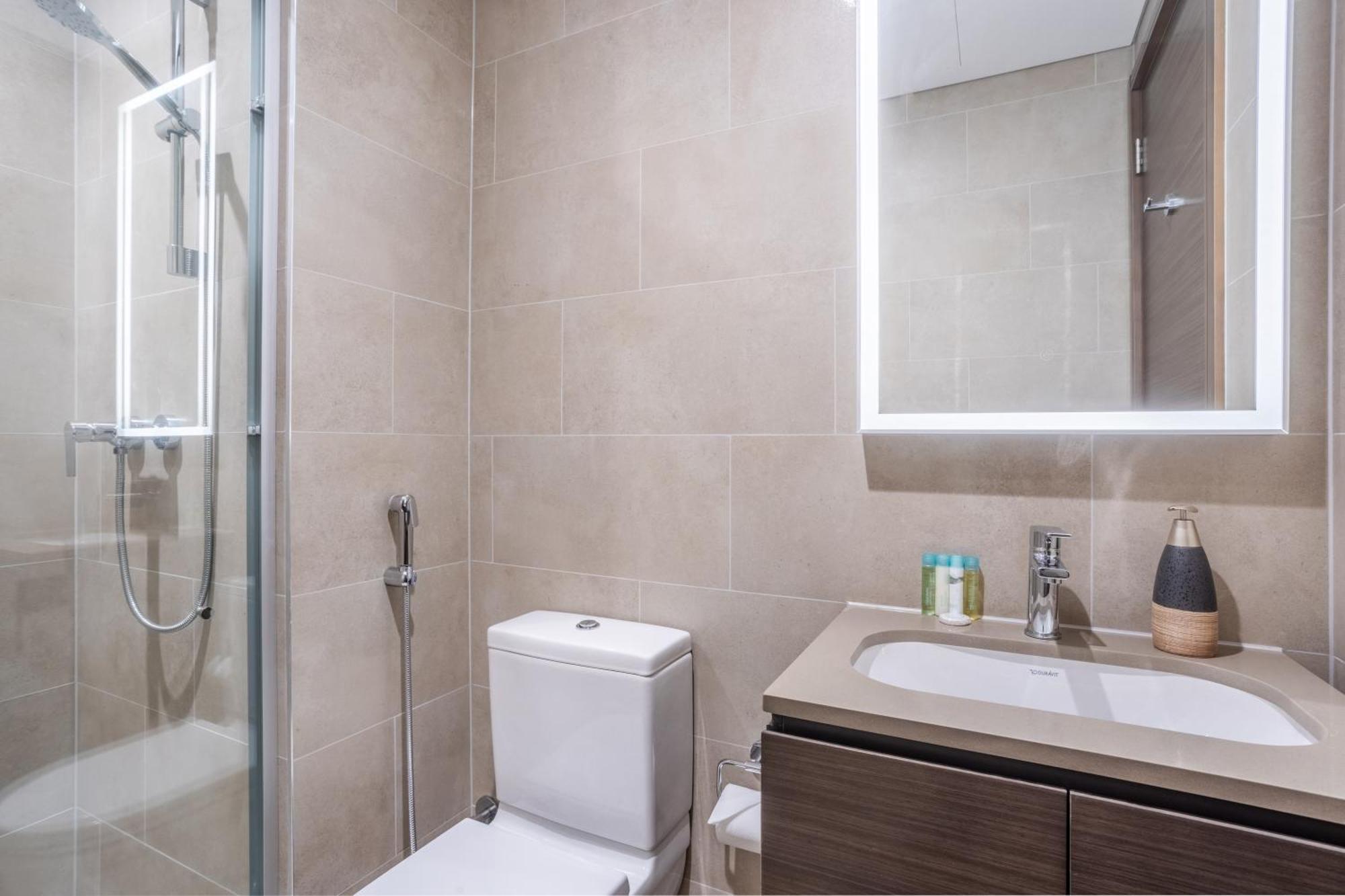 By Latinem Luxury 1br Cv A2807 Near Mall Apartment