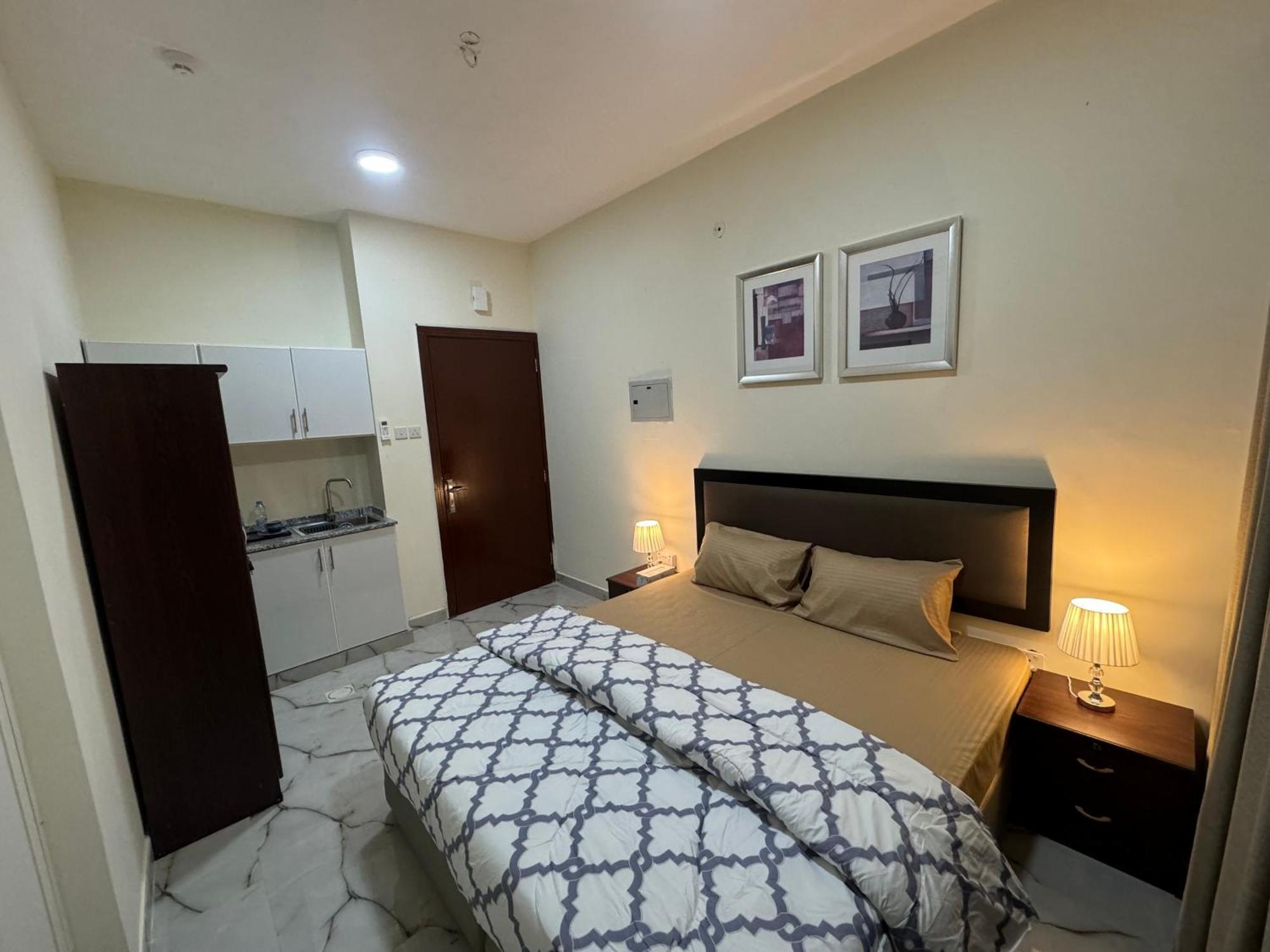 Furnished Private Near Union Metro Station Homestay *