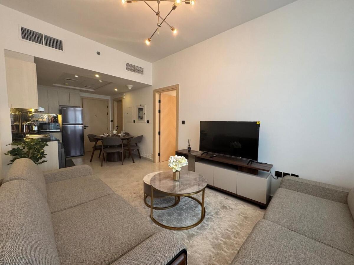 Apartment Ashri Hh Elegant Apr In Binghatti Avenue Jaddaf Dubai