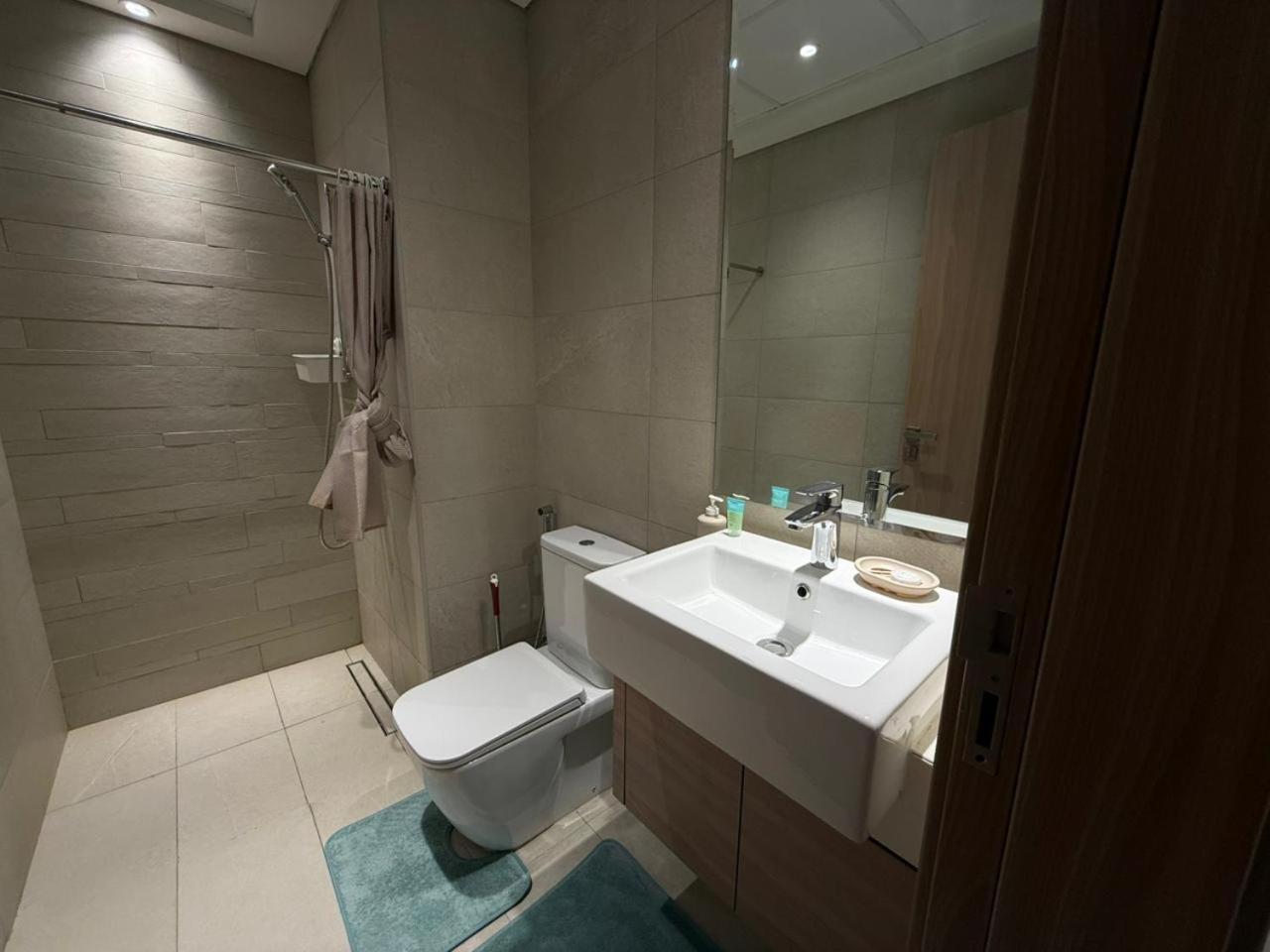 Cozy 01 Bhk With Balcony Dubai