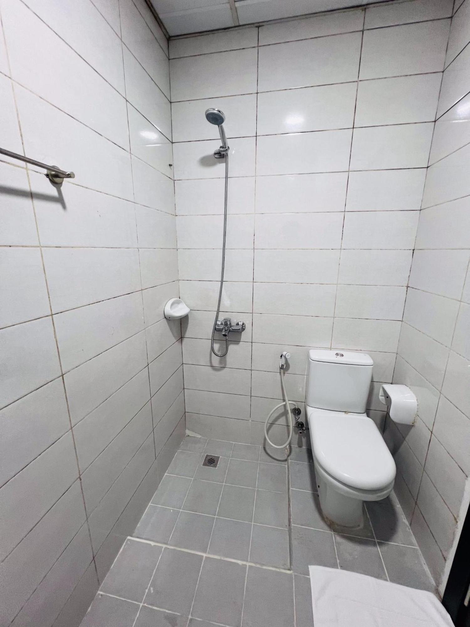 Hotel Landtech - Baniyas Square