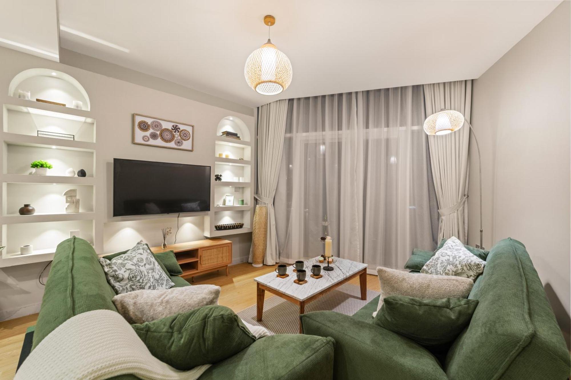 Apartment Luxurious 1br With Canal & Burj Khalifa View! Dubai
