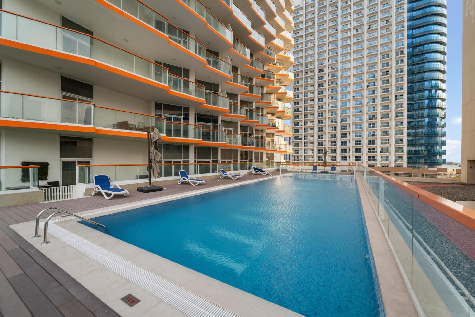 Luxurious 1br With Canal & Burj Khalifa View! Apartment