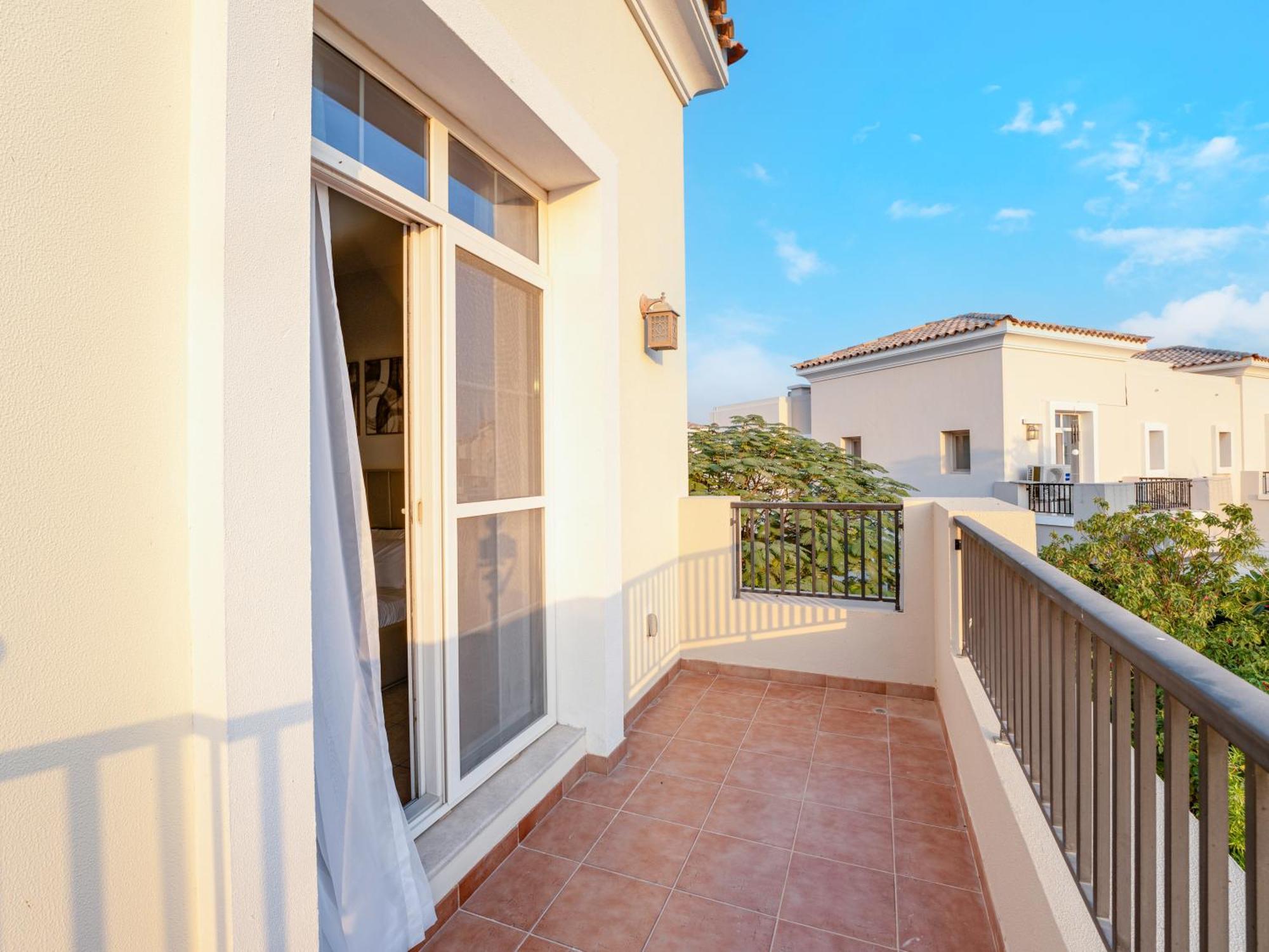 Villa Idyllic Family Haven 3-bedroom With Study By Petals Homes *