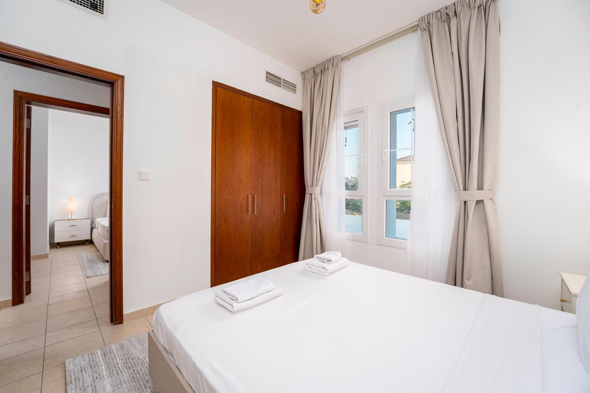 Villa Idyllic Family Haven 3-bedroom With Study By Petals Homes