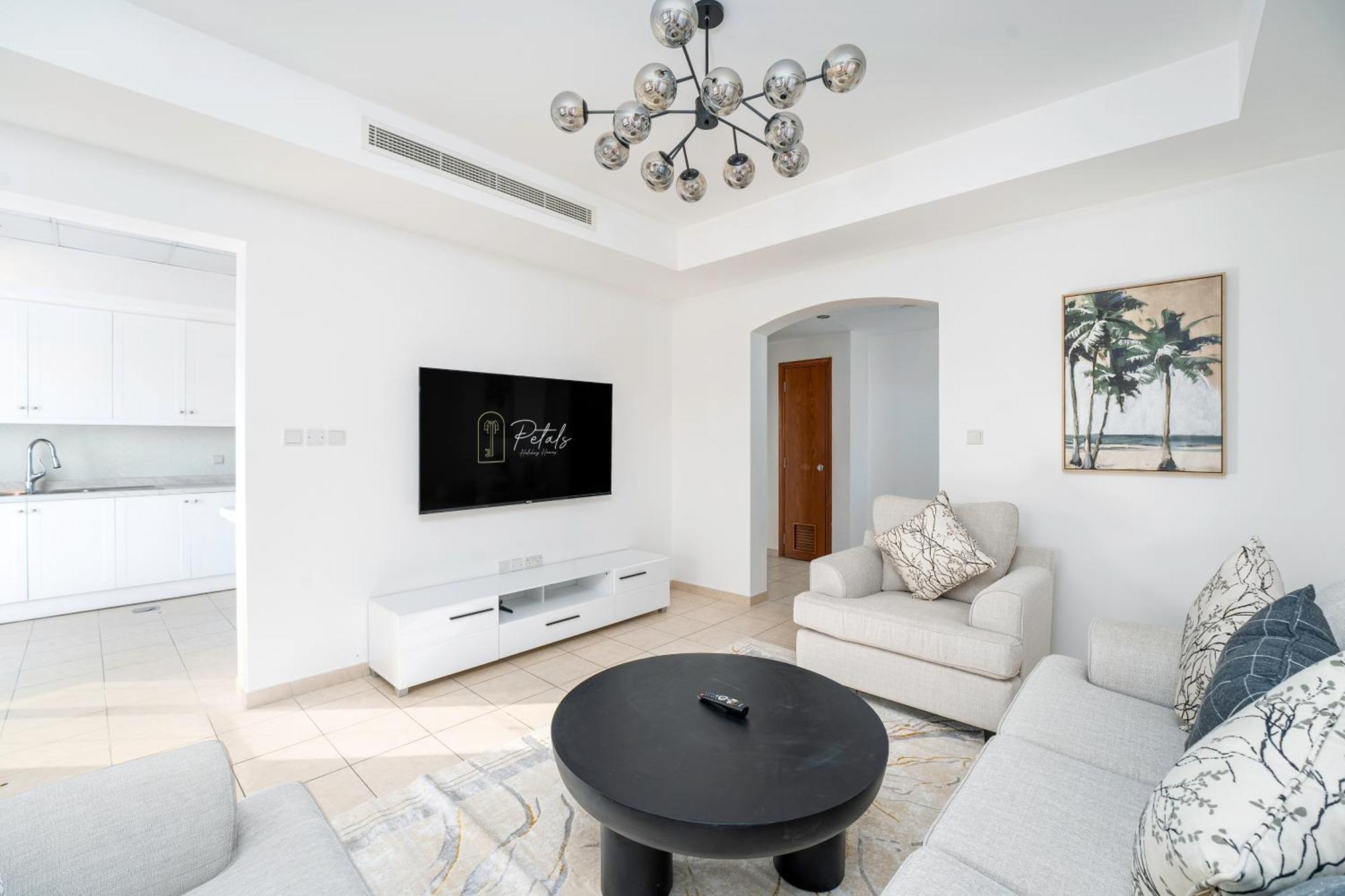 Idyllic Family Haven 3-bedroom With Study By Petals Homes Dubai