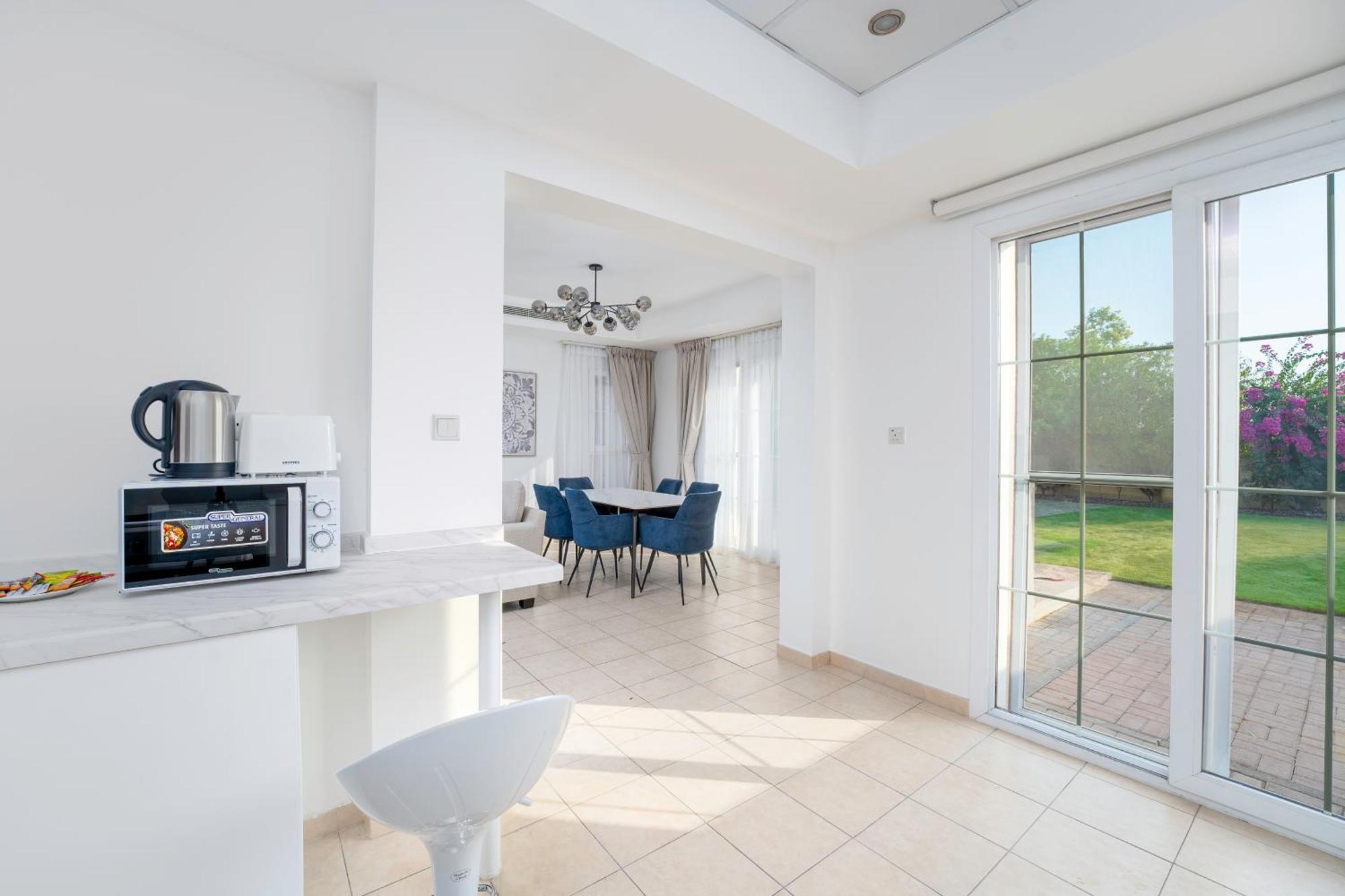Idyllic Family Haven 3-bedroom With Study By Petals Homes