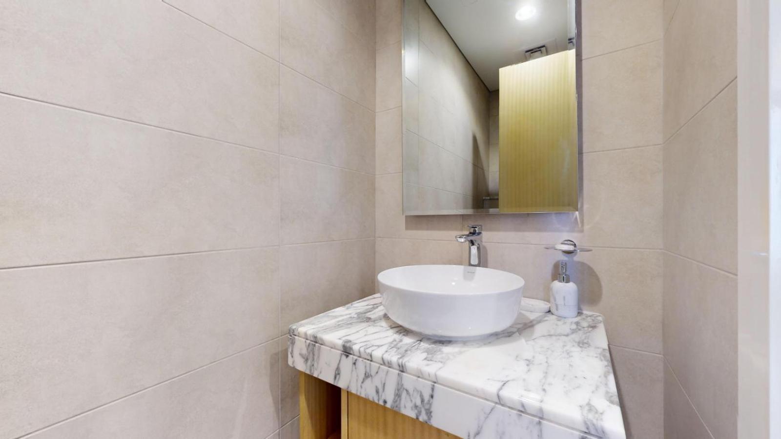 Aykon - Classy Two Bedroom In Business Bay Apartment *